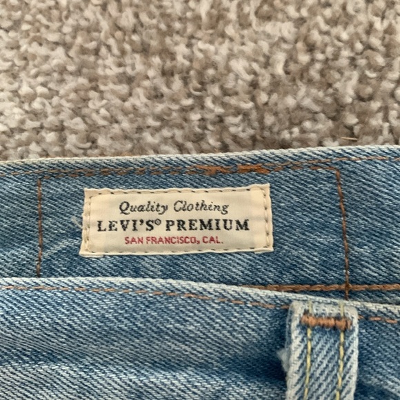 Men’s Levi 501 Shorts - Picture 2 of 9